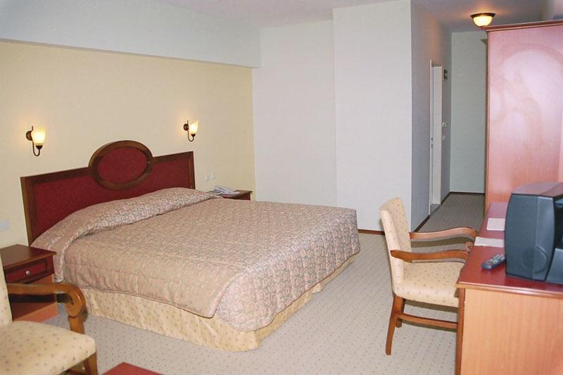 Kayhanbey Hotel Kusadasi Bagian luar foto