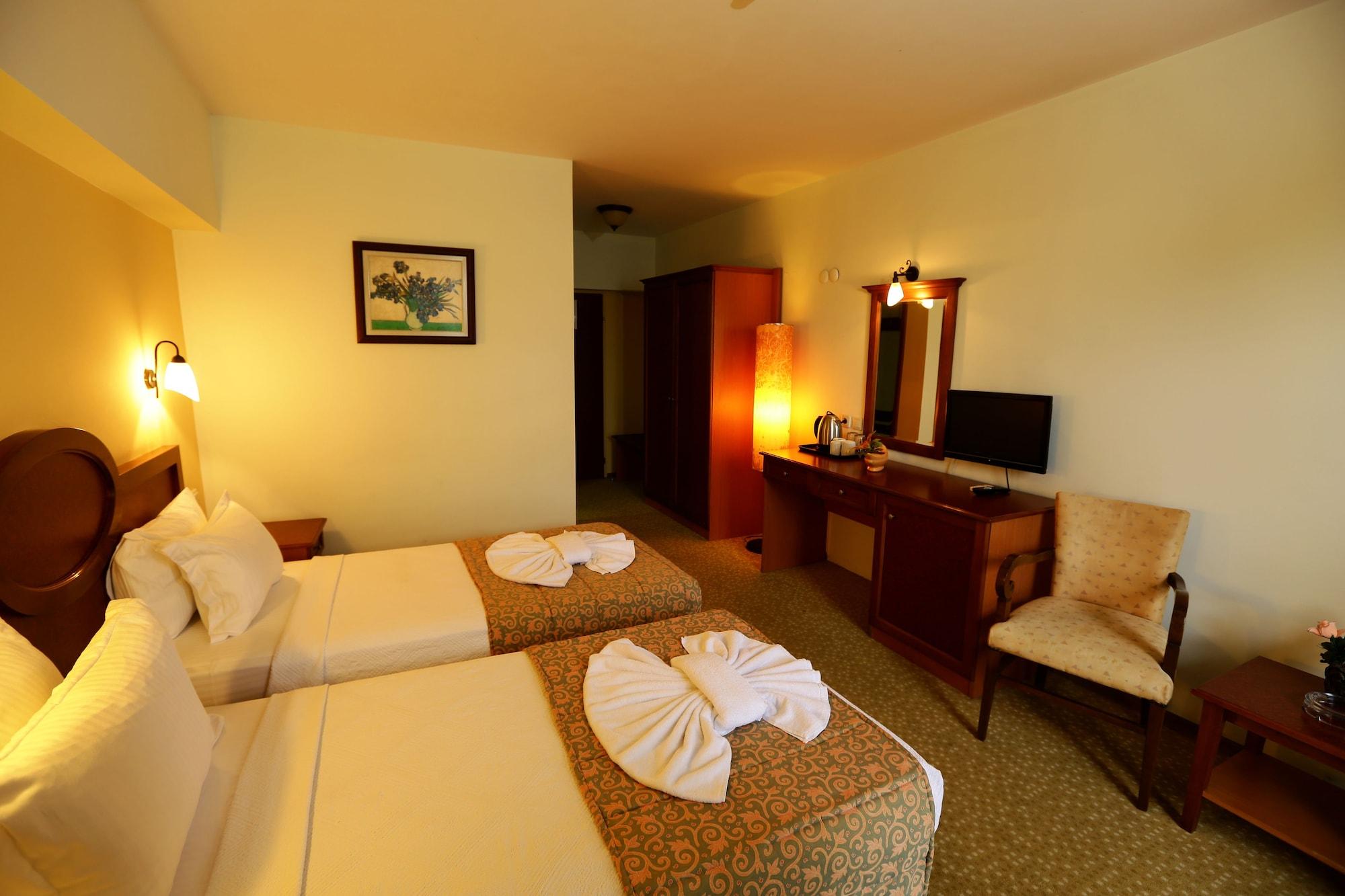 Kayhanbey Hotel Kusadasi Bagian luar foto