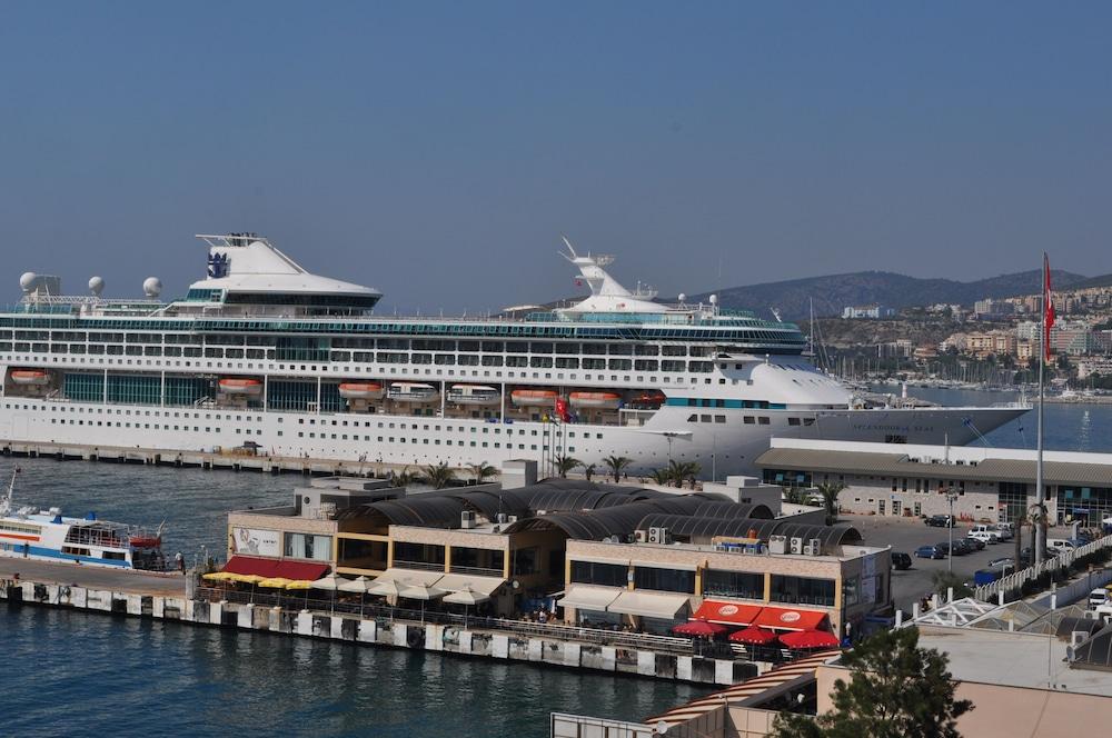 Kayhanbey Hotel Kusadasi Bagian luar foto