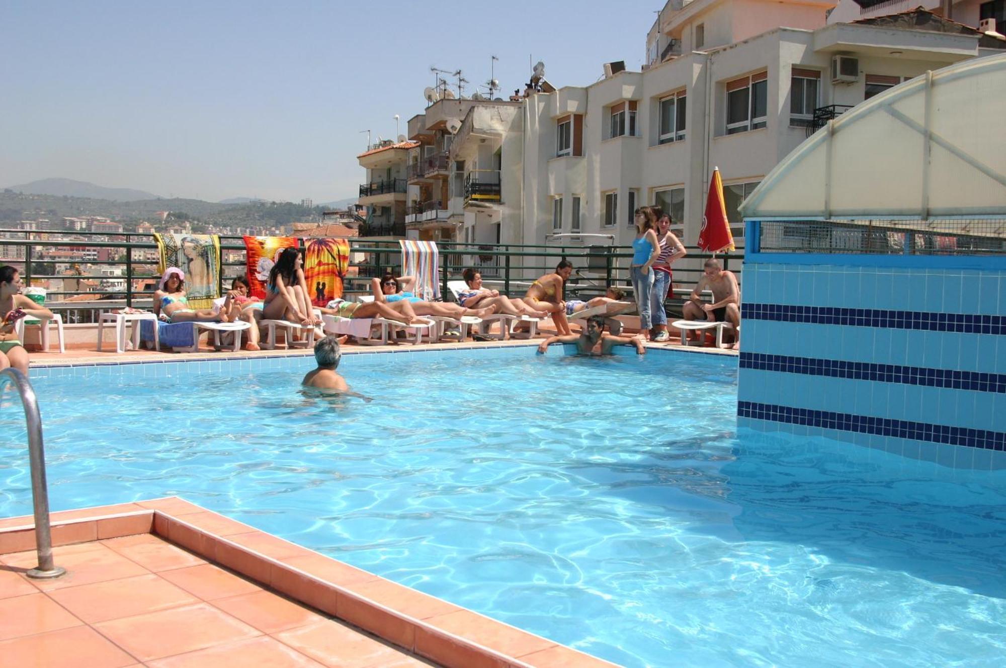 Kayhanbey Hotel Kusadasi Bagian luar foto