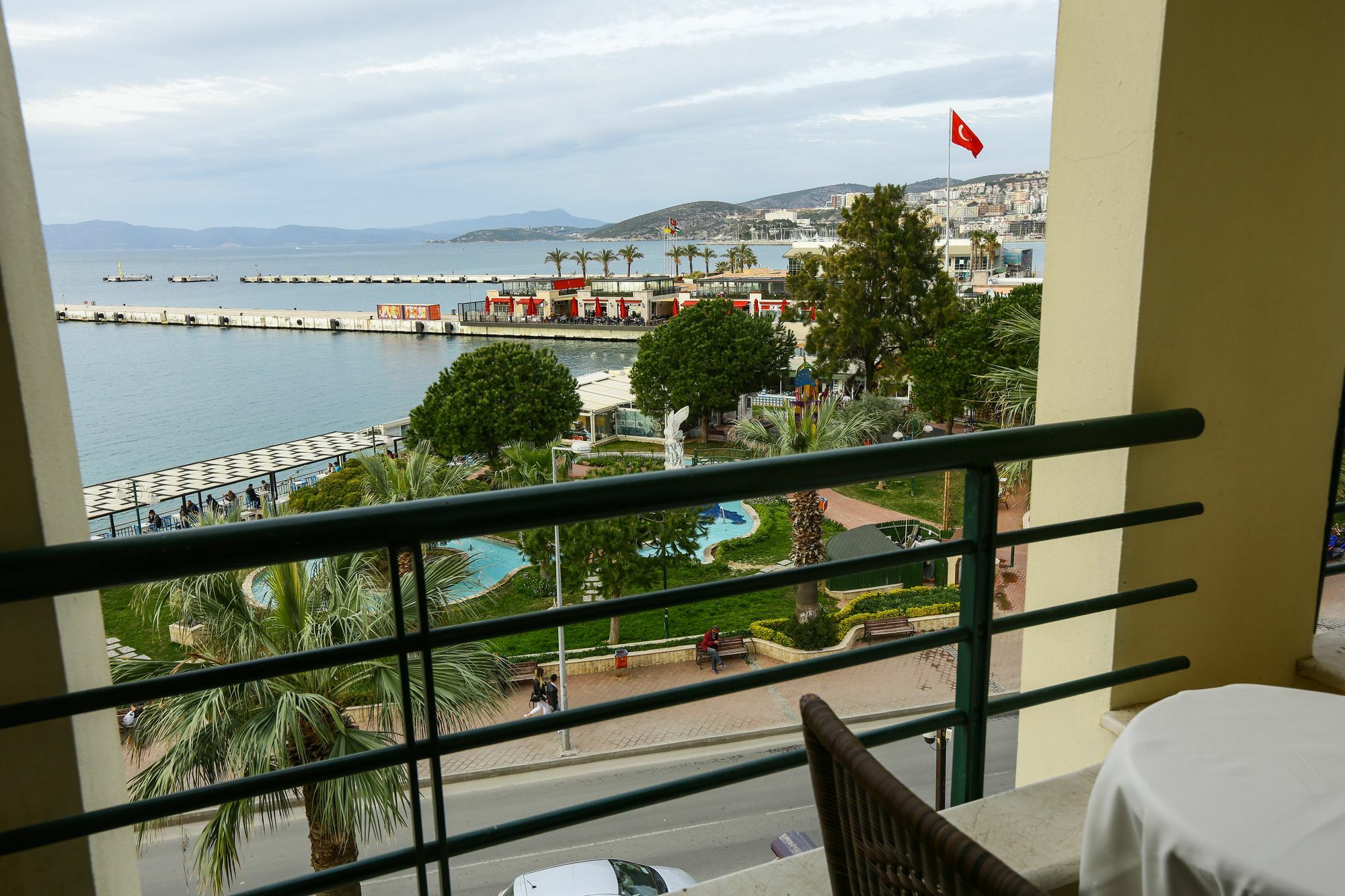 Kayhanbey Hotel Kusadasi Bagian luar foto