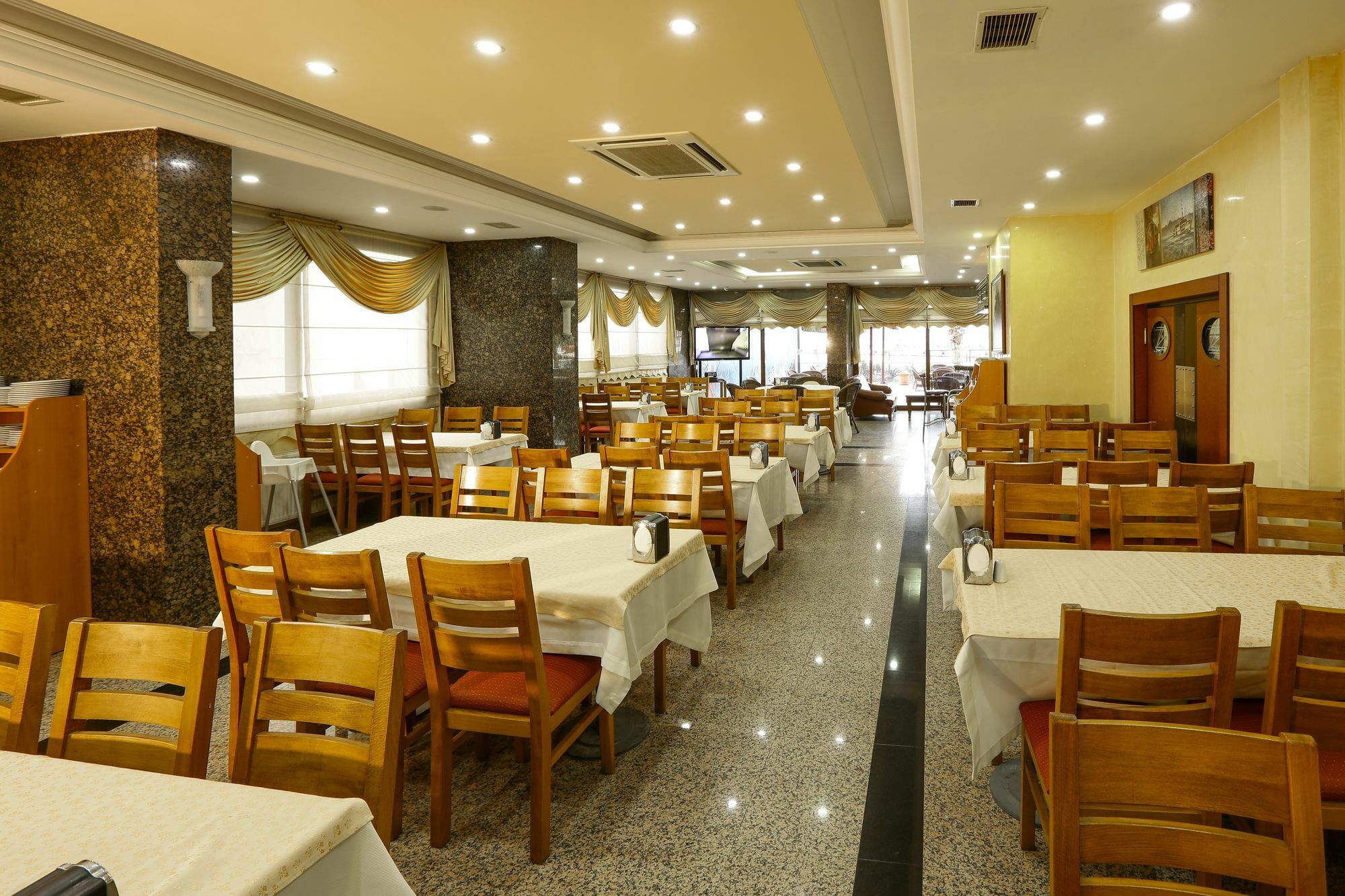 Kayhanbey Hotel Kusadasi Bagian luar foto