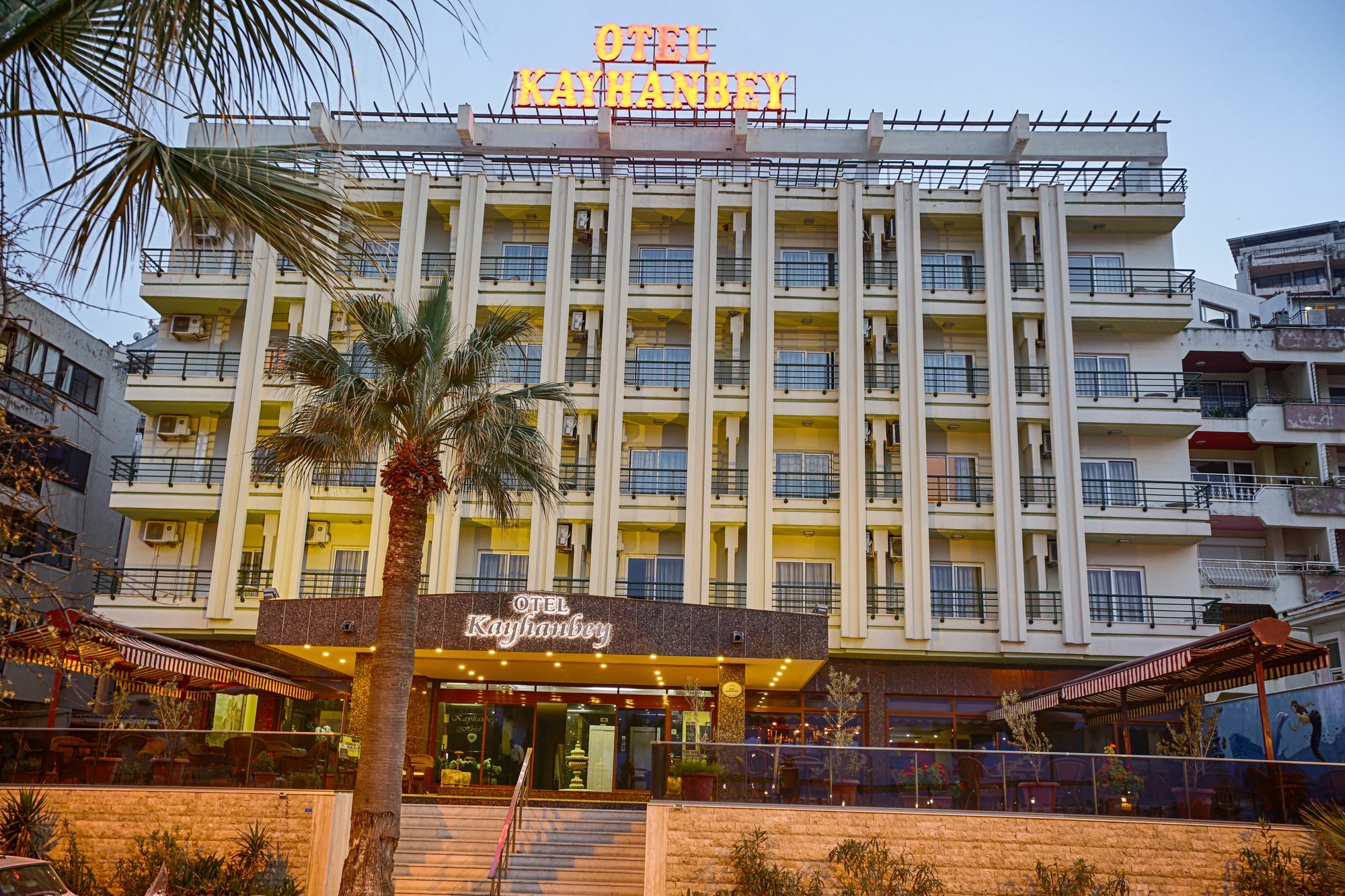 Kayhanbey Hotel Kusadasi Bagian luar foto