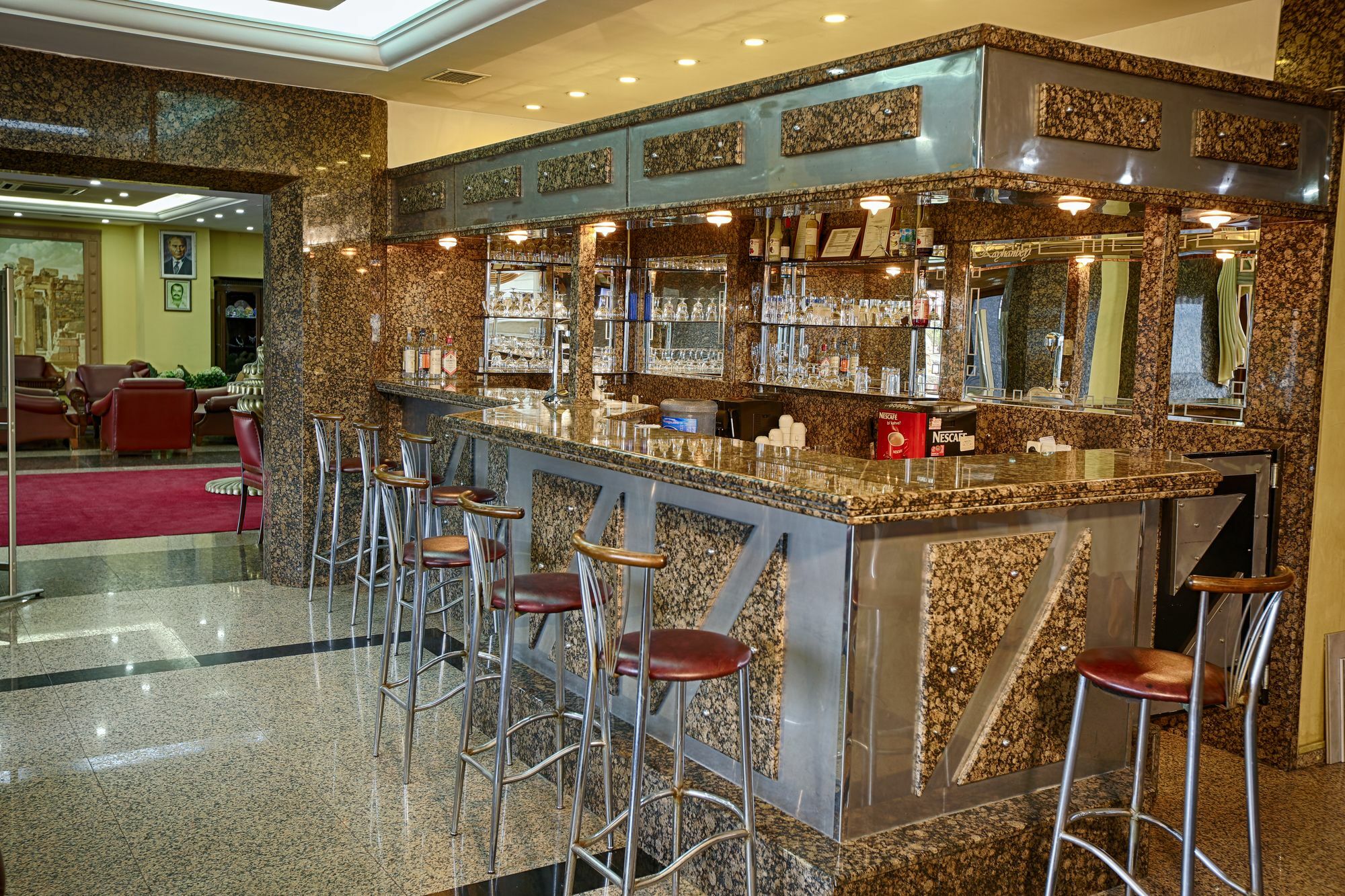 Kayhanbey Hotel Kusadasi Bagian luar foto
