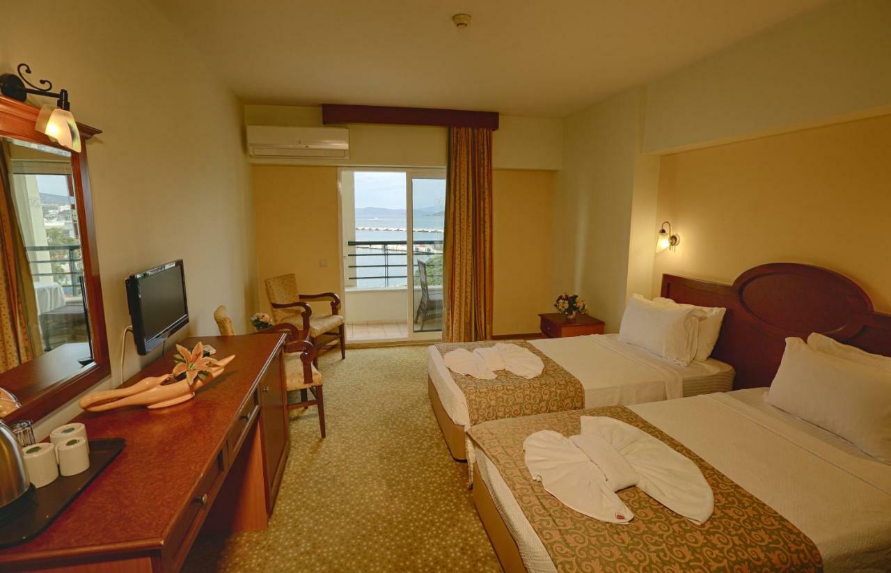 Kayhanbey Hotel Kusadasi Bagian luar foto